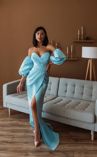 Вечірня блакитна довга сукня-бандо атласна зі шлейфом 56089-2 фото