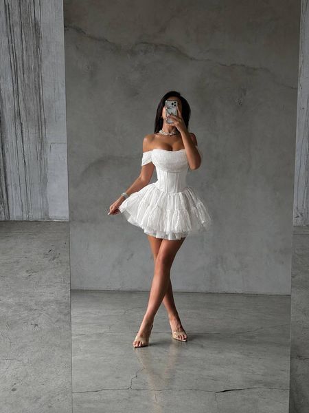 Вечірня молочно-біла коротка сукня з мереживом та фатином 3323-3 фото