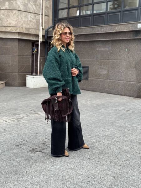 Жіночий короткий зелений кардиган із поясом із букле 3361 фото